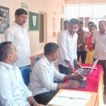 ತಾಂಡವಪುರಗ್ರಾಮದಲ್ಲಿ  ಉದ್ಯೋಗ ಮೇಳದಲ್ಲಿ  ನಿರುದ್ಯೋಗಿ ಯುವಕರು ಯುವತಿಯರು ನೋಂದಣಿ