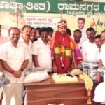 ಪತ್ರಿಕೆ ವಿತರಿಸುವ ಯುವಕರಿಗೆ ಆಹಾರ ಕಿಟ್ ವಿತರಣೆ ಮಾಡಿದ ಜೆಡಿಎಸ್‌ ಪದವೀಧರರ ಘಟಕದ ರಾಜ್ಯಾಧ್ಯಕ್ಷ ರಾಜಶೇಖರ್ 