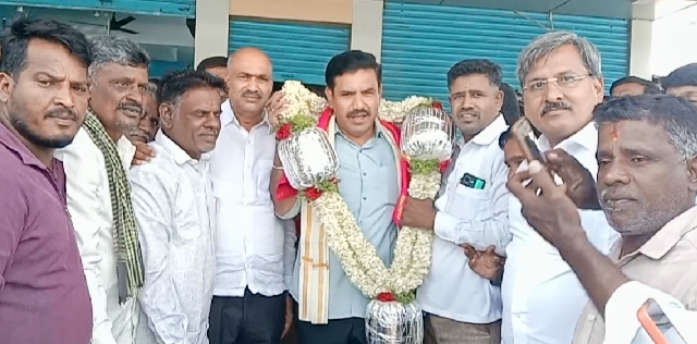 ತಾಂಡವಪುರ ಗ್ರಾಮದಲ್ಲಿ ಬಿಜೆಪಿ ರಾಜ್ಯಧ್ಯಕ್ಷ ಬಿ ವೈ ವಿಜಯೇಂದ್ರ ಅದ್ದೂರಿ ಸ್ವಾಗತ