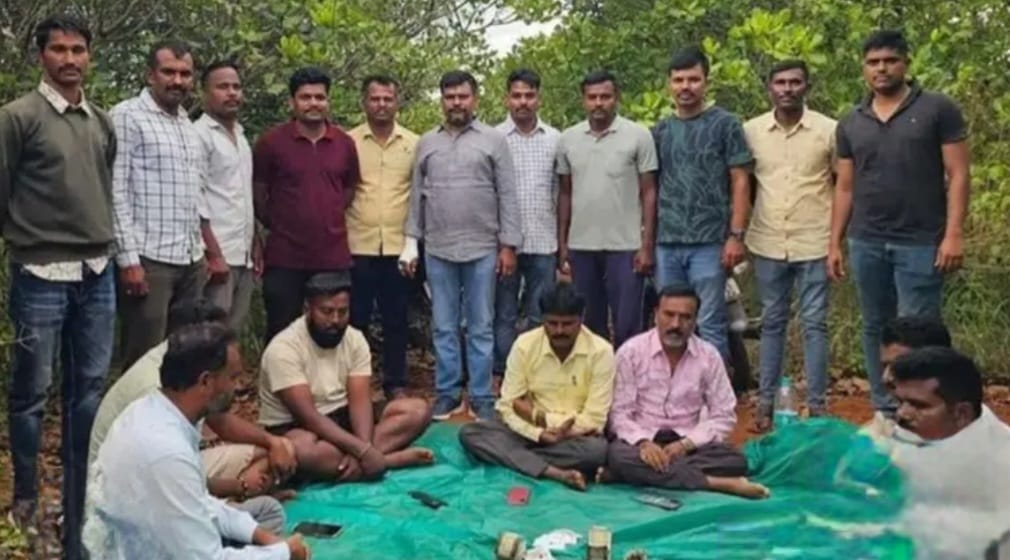 ಬಸವಾಪಟ್ಟಣ ಬಳಿ ಜೂಜಾಟ 7ಮಂದಿ ಬಂಧನ,2 ಲಕ್ಷ ರೂ.ಗಳ ಜಪ್ತಿ