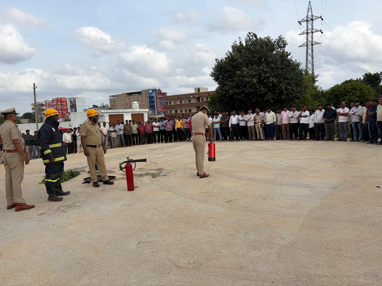 ಮದ್ಯ ಮಳಿಗೆಗಳಲ್ಲಿ ಅಗ್ನಿ ಅವಘಡ ಮುಂಜಾಗ್ರತಾ ಕ್ರಮ ಅತ್ಯವಶ್ಯ: ಅಬಕಾರಿ ಉಪ ಆಯುಕ್ತ ಕ್ಯಾ. ಅಜಿತ್ ಕುಮಾರ್