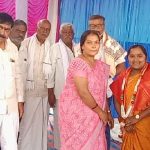 ವರುಣ ವಿಧಾನಸಭಾ ಕ್ಷೇತ್ರದಲ್ಲಿ ಶೇಕಡ ನೂರರಷ್ಟು ವಿಶೇಷ ಮತದಾರ ಪಟ್ಟಿ ಪರಿಷ್ಕರಣೆ ಯಶಸ್ವಿ : ಅಂಗನವಾಡಿ ಕಾರ್ಯಕರ್ತೆಗೆ ಸನ್ಮಾನ