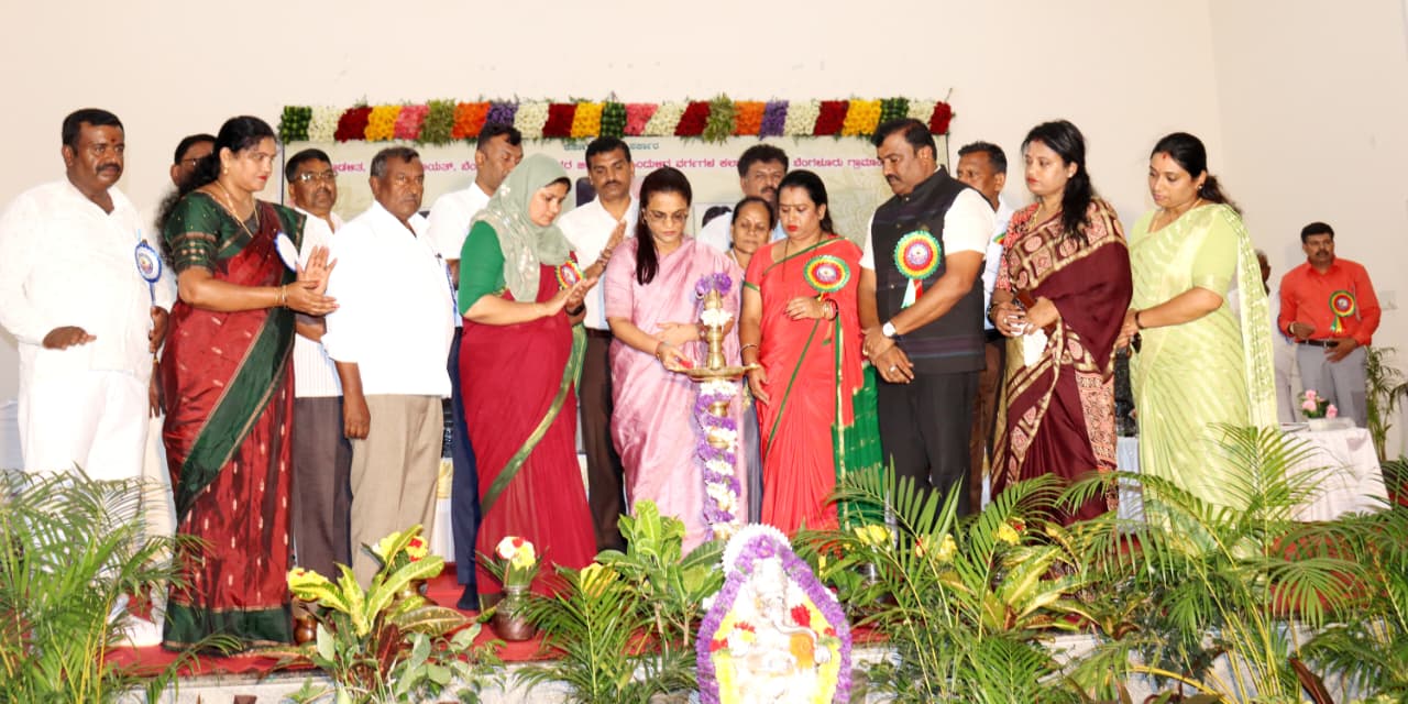ಡಿ.ದೇವರಾಜ ಅರಸು ಅವರ ಆಶಯಗಳಿಗೆ ಧ್ವನಿಯಾಗೋಣ: ಡಿಸಿ ಡಾ. ಕೆ.ಎನ್ ಅನುರಾಧ