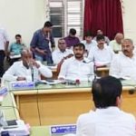 ಮೈಸೂರಿನ ಪ್ರಾದೇಶಿಕ ಆಯುಕ್ತರ ಕಚೇರಿಯಲ್ಲಿ ಪ್ರಗತಿ ಪರಿಶೀಲನ ಸಭೆ ನಡೆಸಿದ ಪೌರಾಡಳಿತ ಸಚಿವ ಹೆಚ್.ಸಿ.ಬಾಲಕೃಷ್ಣ
